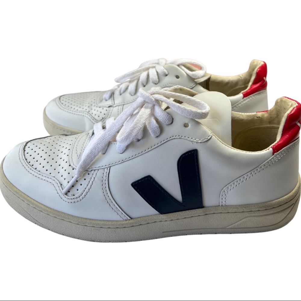 Veja V-10 Womens Lace Up Sneaker Extra White/ Nautico/ Pekin Leather US 6